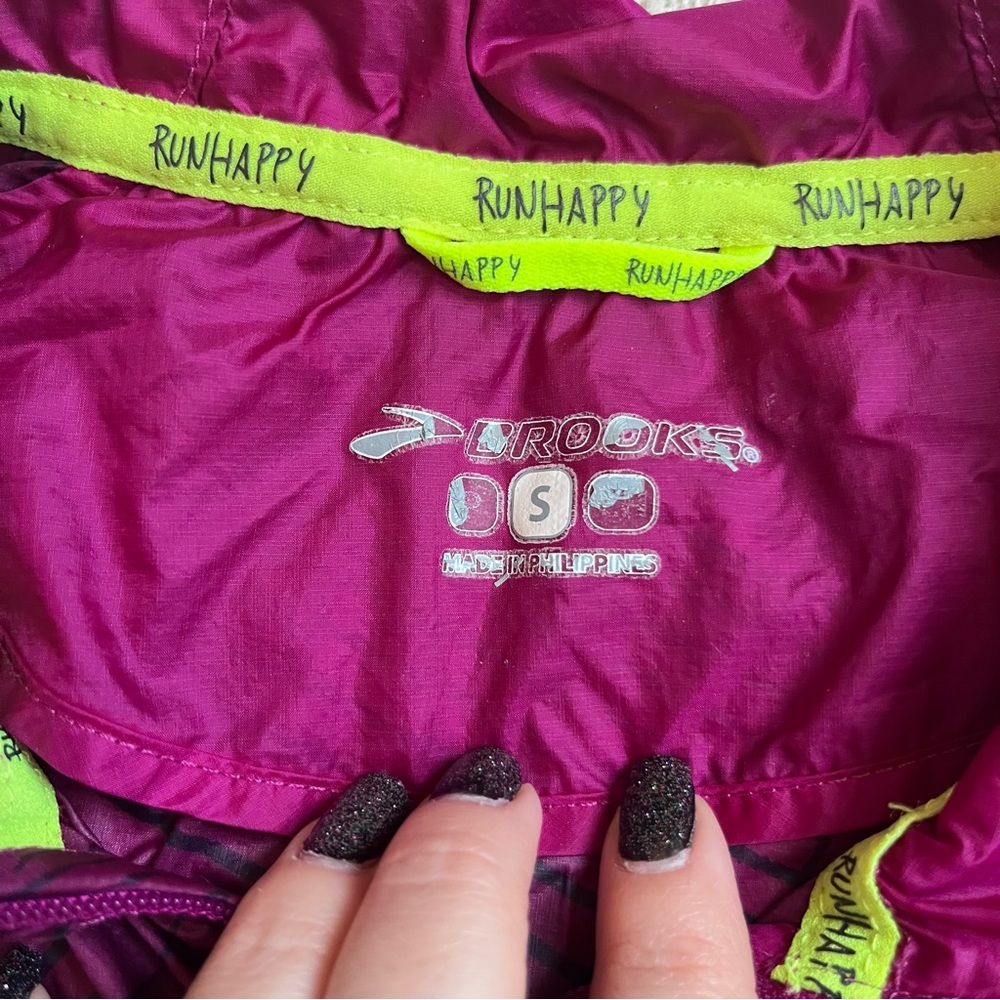Brooks Running Lsd Lightweight Jacket - image 3